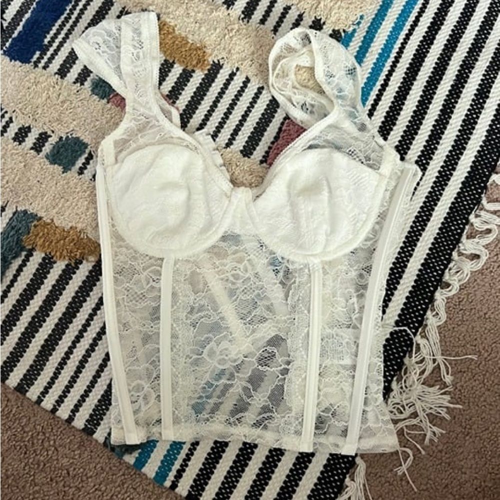 Edikted small white corset top